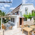 House Mavi בית נופש