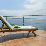 House Mavi * טרוגיר