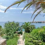 House Mavi 펜션 트로기르