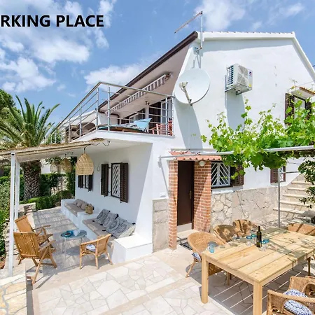 House Mavi Hébergement de vacances